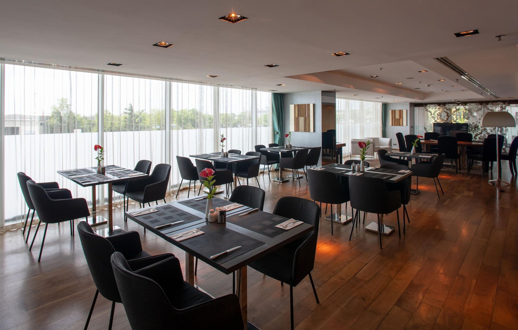 מלון Doubletree By Hilton - Moda